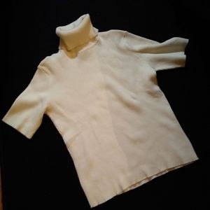 Short sleeve turtle neck